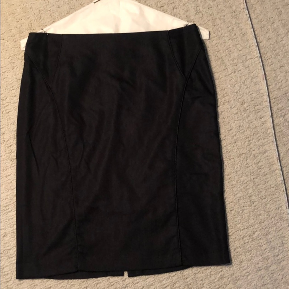 Black skirt like new!